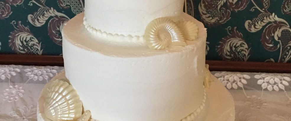 beach themed wedding cake