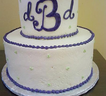 2 tier wedding cake with monogram