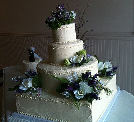 blue and purple wedding cake
