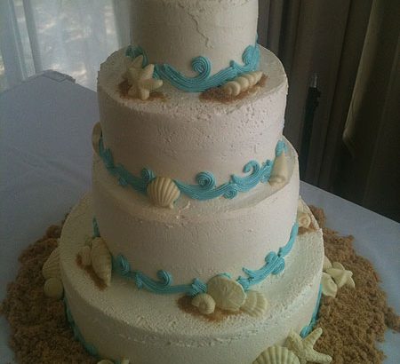 white and seashell wedding cakes